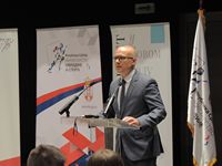 У РЕКТОРАТУ СВЕЧАНО ДОДЕЉЕНИ УГОВОРИ О СТИПЕНДИЈАМА ФОНДА ЗА МЛАДЕ ТАЛЕНТЕ „ДОСИТЕЈА“